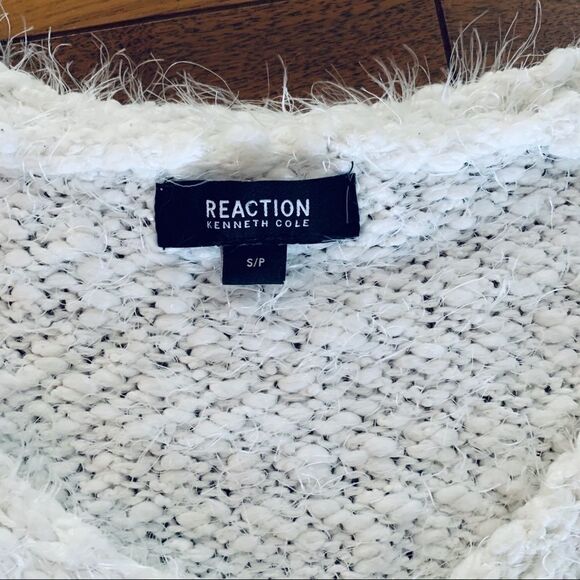 Kenneth Cole Sweater - Picture 3 of 6